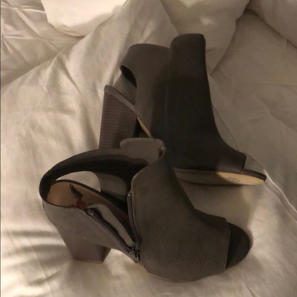 Ankle boots